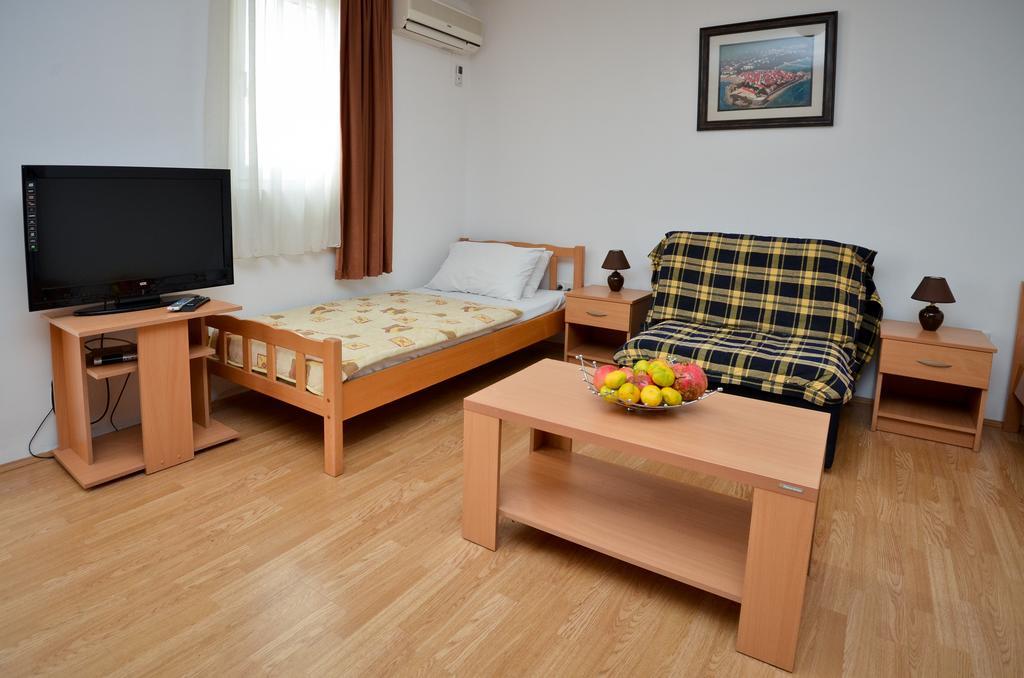 Apartmani Alexandra Budva Kamer foto