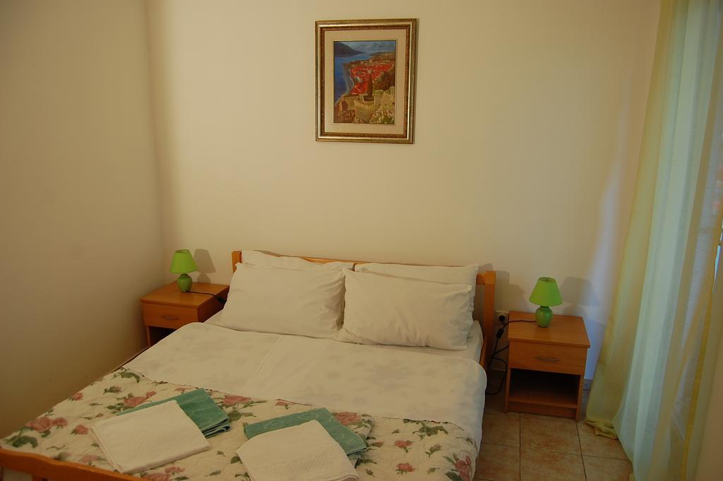 Apartmani Alexandra Budva Kamer foto