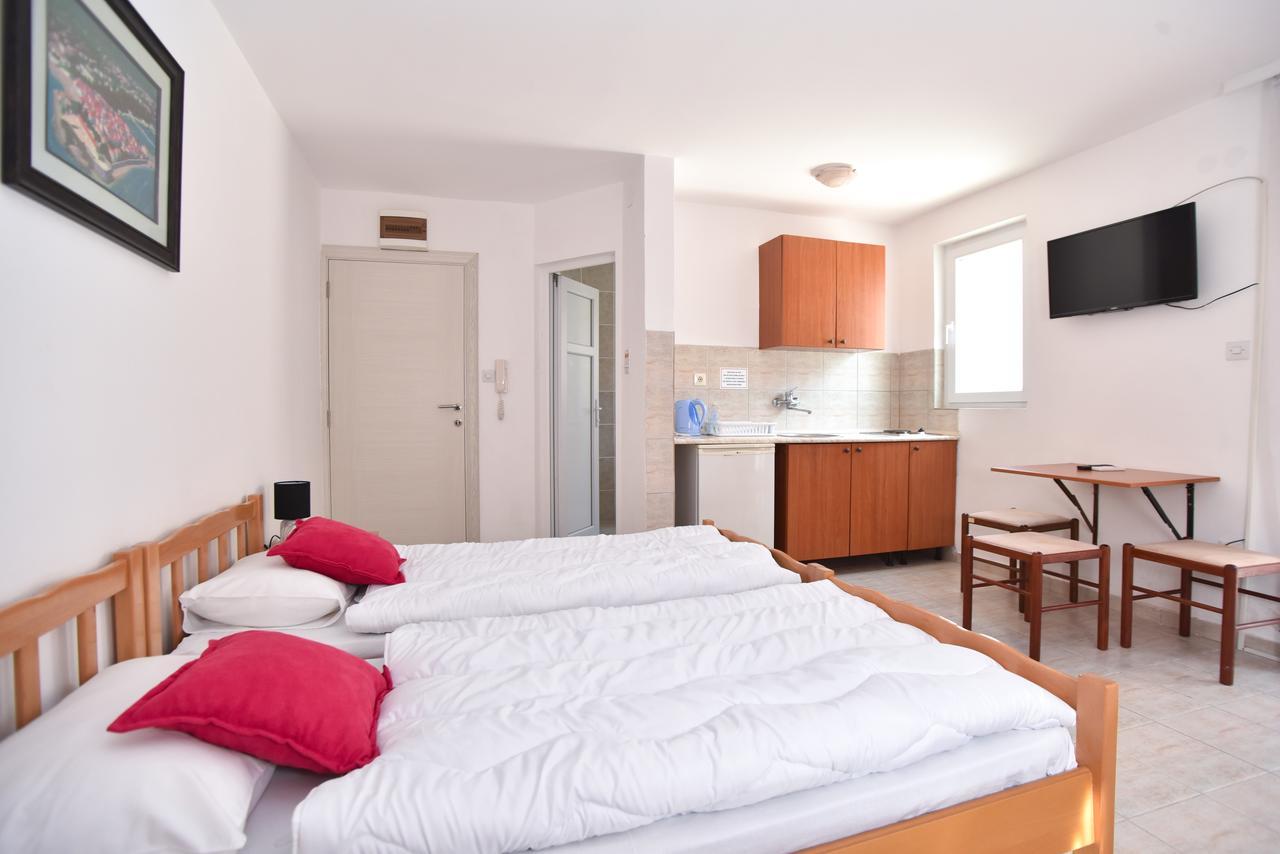 Apartmani Alexandra Budva Buitenkant foto